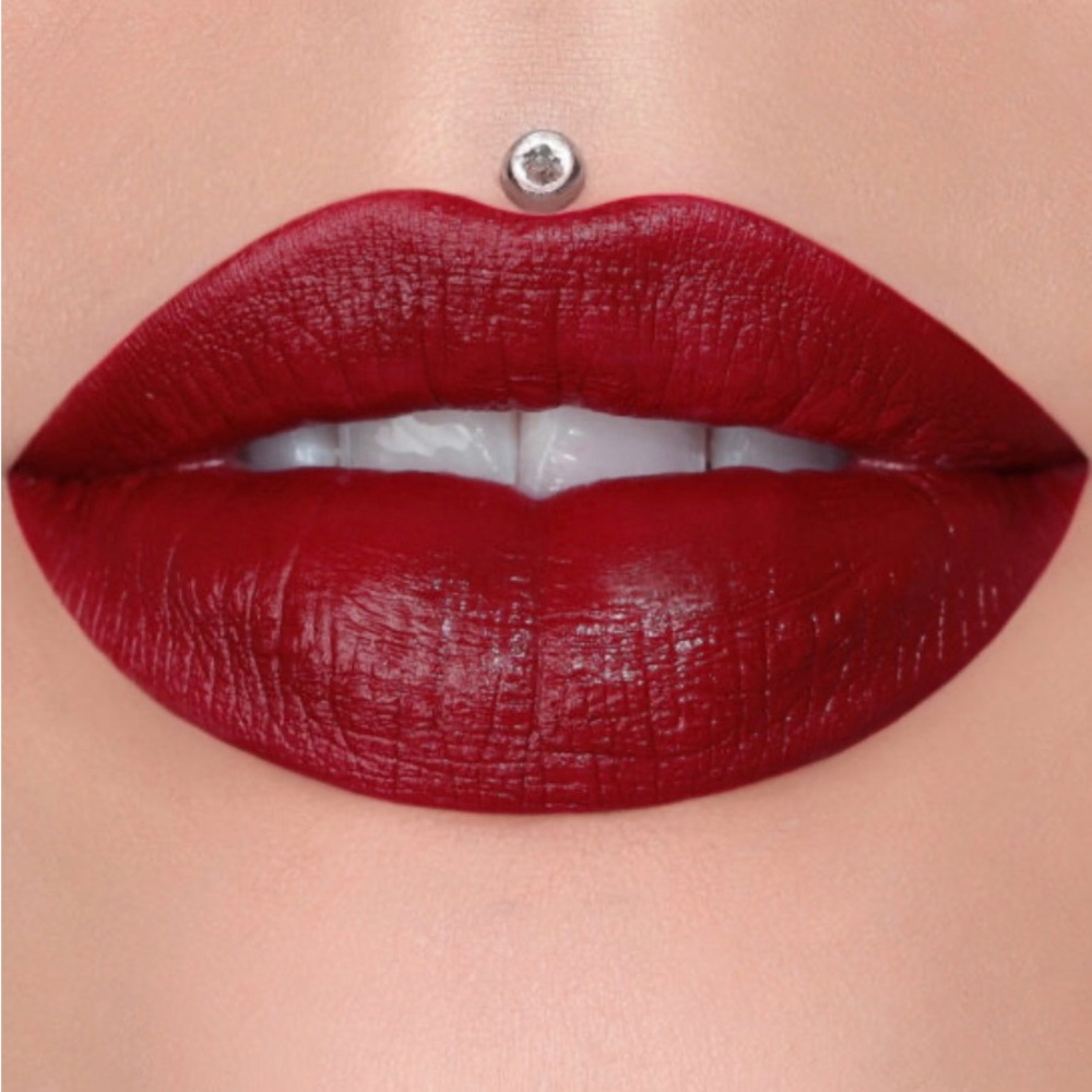 Jeffree Star Velvet Trap Lipstick “DESIGNER BLOOD” NIB